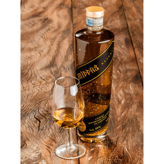 Cachaca Middas Reserva Propietarios | Con Escamas de Oro de 23k | 700ml 39%vol. (ABV 39%)
