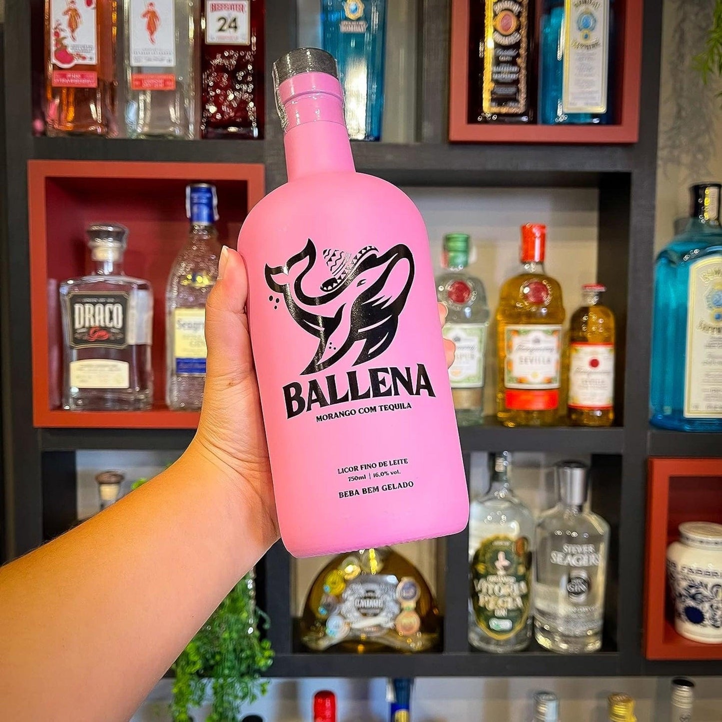Ballena Strawberry Cream Liqueur with Tequila 750ml - Brazilian Shop