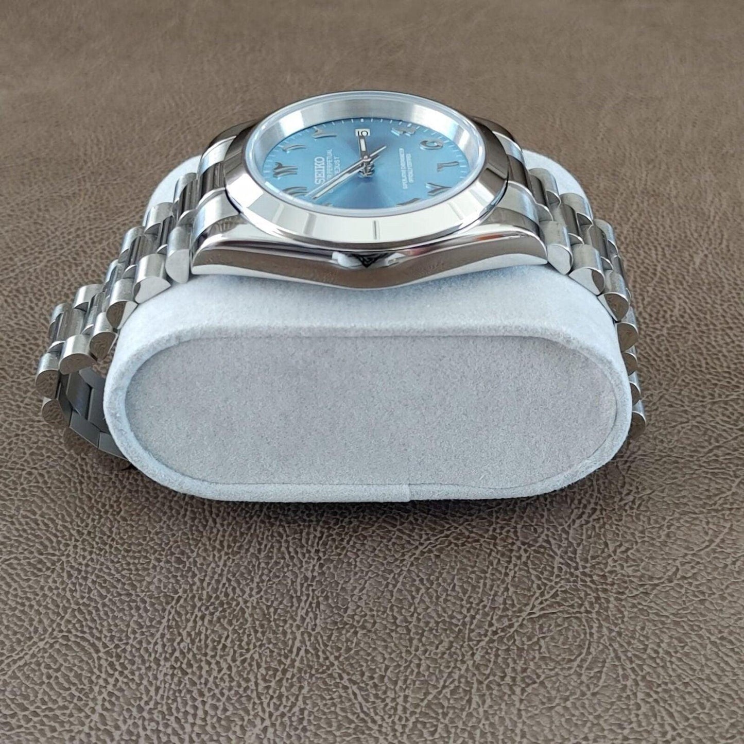 Seiko NH35 Datejust 39mm Ice Blue Arabic Dial | President Strap - Brazilian Shop