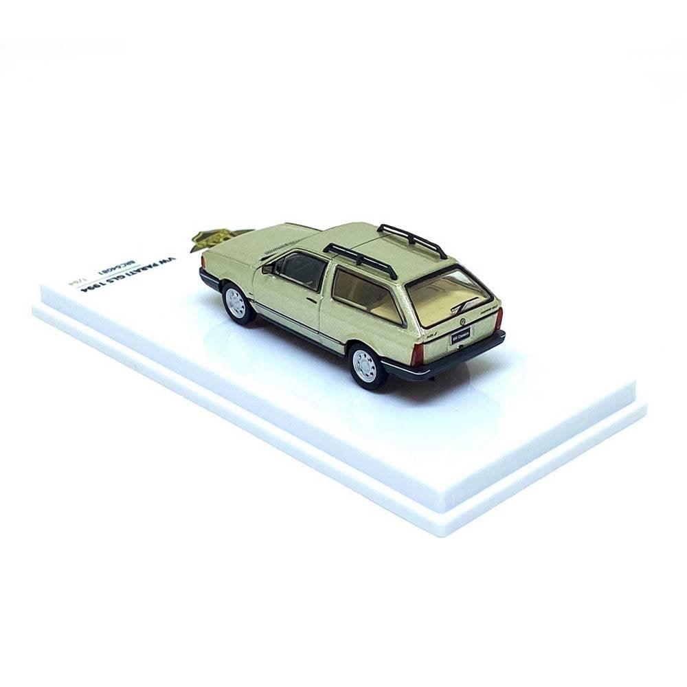 Volkswagen Parati GLS (1994) Champagne | 1:64 Diecast | BR Classics - Brazilian Shop